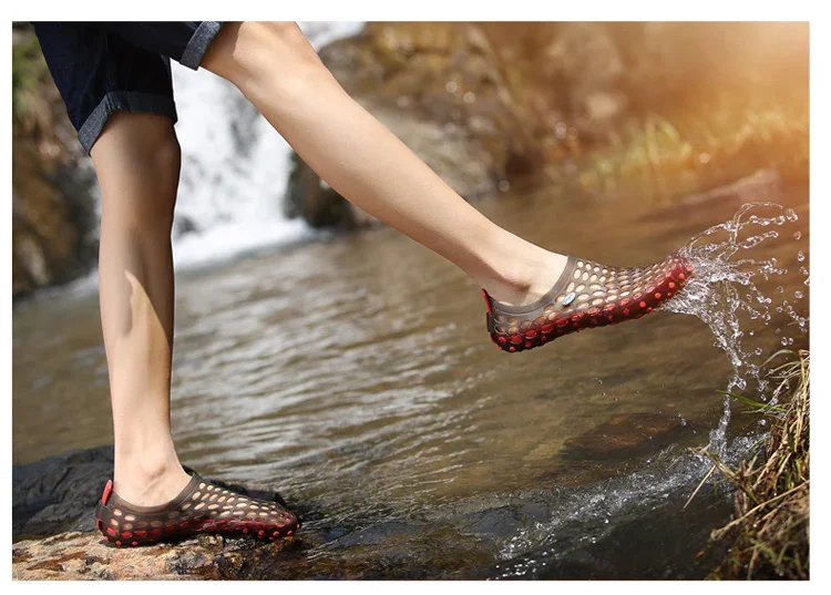 Summer new men's and women's hollow sandals men's anti slip breathable perforated shoes casual sports beach shoes water shoes